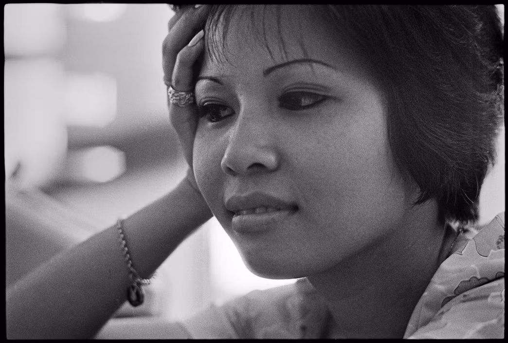 Chân dung cô Thái Anh Đào, thư ký tòa soạn báo Newsweek ở Sài Gòn. Ảnh: Magnumphotos.com.