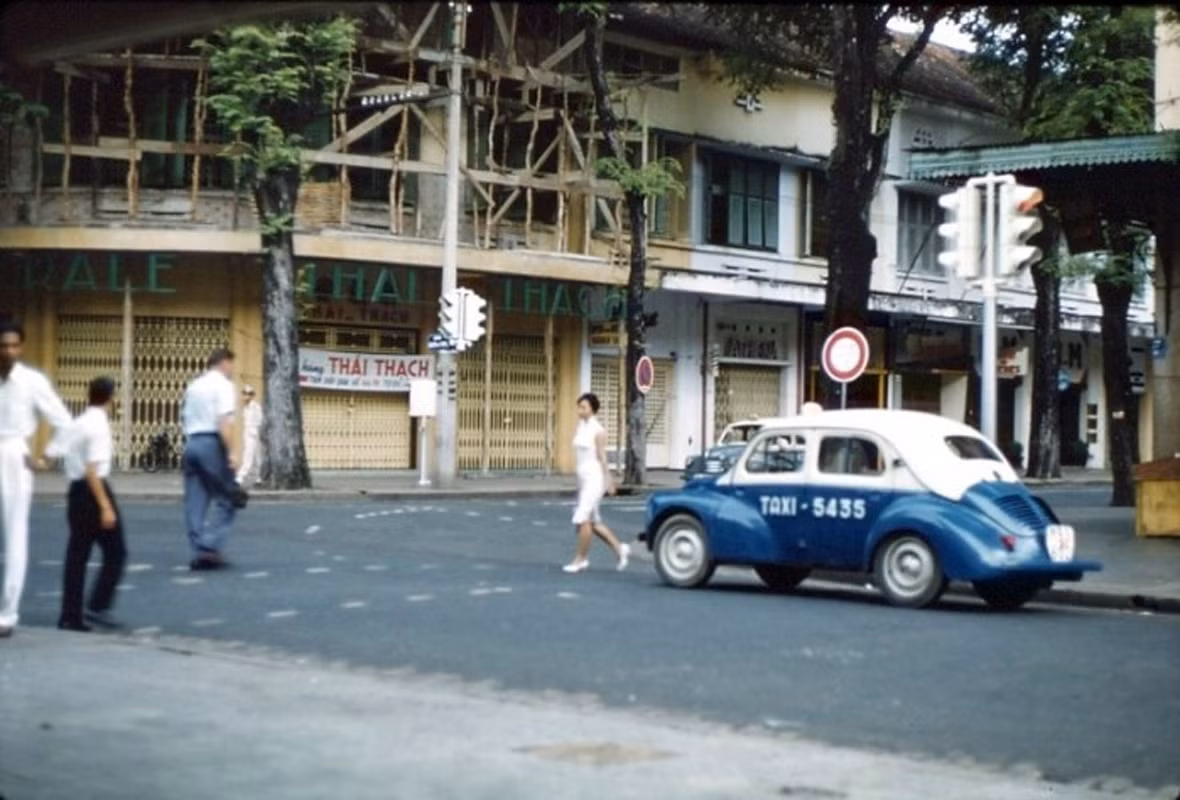 Cùng góc chụp trước, ở một thời điểm khác.