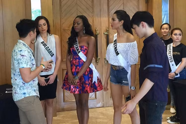 Le Hang tu tin do sac cung Miss Universe 2015 Pia Wurtzbach-Hinh-4