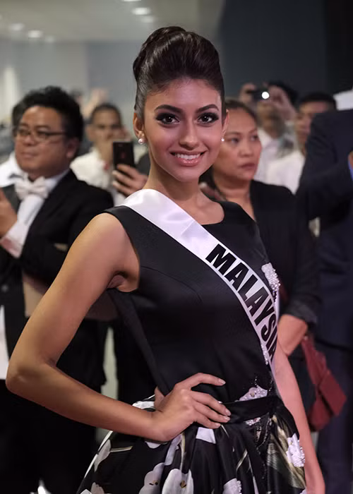Kiran Jassal đại diện cho nhan sắc Malaysia tại cuộc thi năm nay. Theo Missosology, cô sinh viên nha sĩ này đẹp hút hồn. Trong bảng xếp hạng, Kiran đứng ở vị trí thứ 11. 