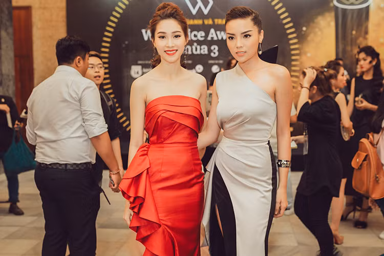 Tối qua, Hoa hậu Kỳ Duyên tham dự gala trao giải We Choice Awards tại TP HCM. Đây là lần đầu tiên Hoa hậu Việt Nam 2014 xuất hiện trước công chúng sau scandal thổi bóng cười. (Ảnh: An Trần) 
