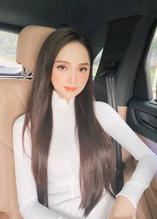 Hương Giang hiện tại tỏ ra khá thận trọng về phát ngôn.