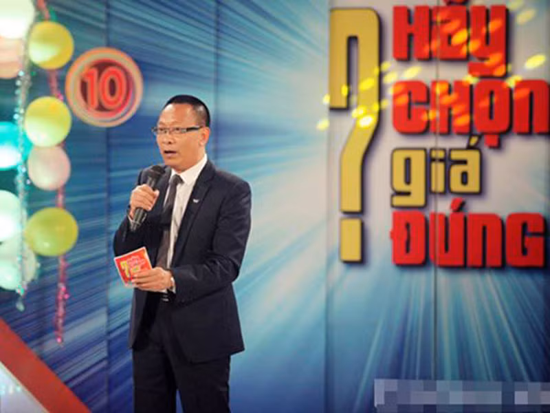 “Hay chon gia dung” ngung phat song, soi cuoc song dan MC