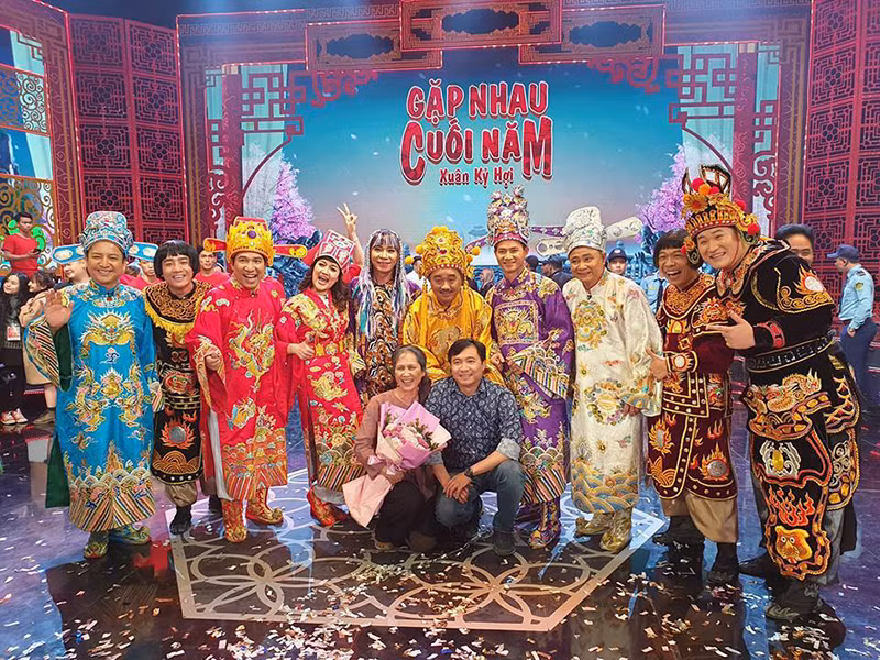 Tao quan ket thuc, dan nghe si gio ra sao?