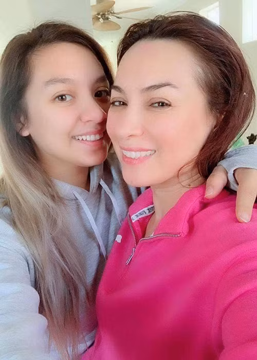 Soi cuoc song cua con gai Phi Nhung lam y ta o My