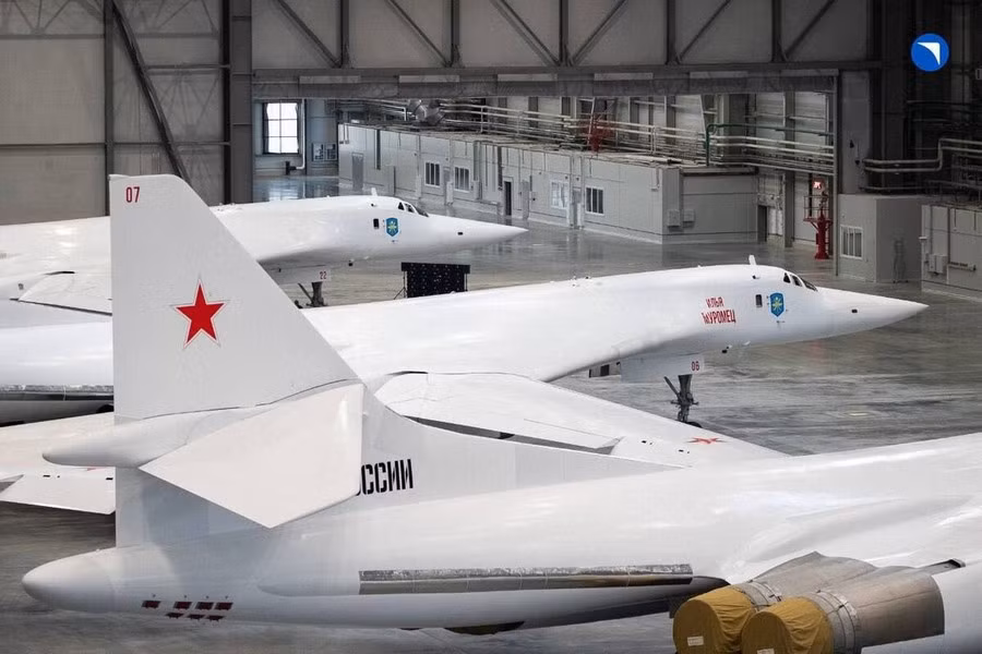Bên trong nhà máy sản xuất hàng loạt oanh tạc cơ Tu-160M của Nga - Hình 6 Ben trong nha may san xuat hang loat oanh tac co Tu-160M cua Nga-Hinh-6