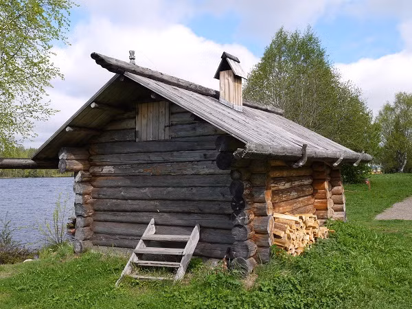 Một căn banya xây kiểu truyền thống ở Nga.