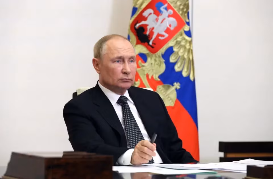 Tong thong Putin cao buoc My co tinh keo dai giao tranh o Ukraine