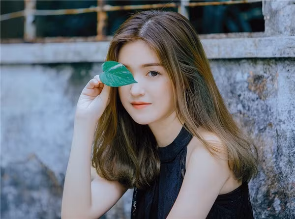 Vạch mặt con giáp có mới nới cũ, dễ thay lòng đổi dạ, không biết trân trọng người mình yêu Vach mat con giap co moi noi cu, de thay long doi da, khong biet tran trong nguoi minh yeu