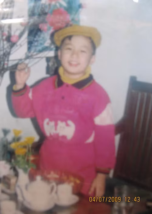 Hình ảnh hồi nhỏ điển trai của Duy Hưng được anh chia sẻ dịp sinh nhật.