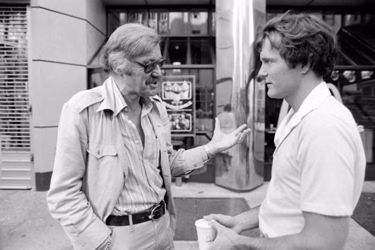 Năm 1972, Stan Lee rời Marvel nhưng vẫn giữ chức chủ tịch danh dự. Năm 1981, ông chuyển đến California để phát triển mảng truyền hình và điện ảnh Marvel.