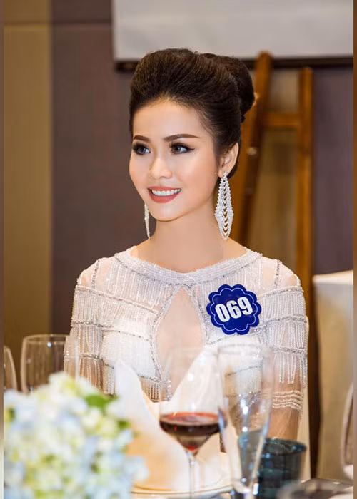 Kim Ngọc đăng quang cuộc thi Hoa hậu Biển Việt Nam toàn cầu 2018 trong khi Phương Khánh chỉ giành danh hiệu á hậu 2 tại cuộc thi này.