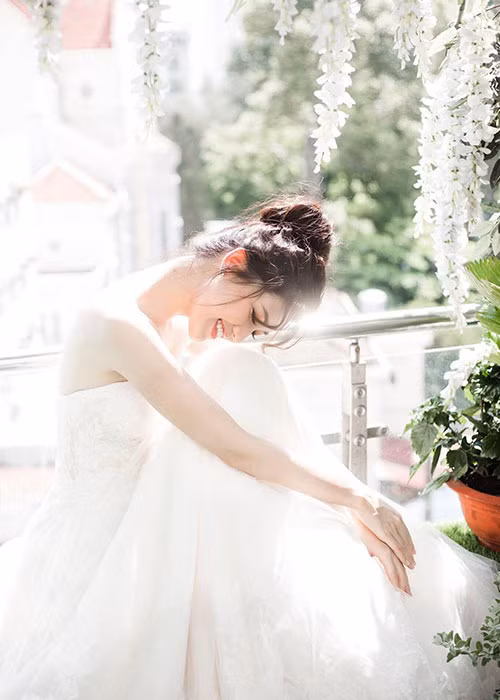 Bạn trai của Á hậu Ngô Thanh Thanh Tú là mối tình đầu tiên của người đẹp.