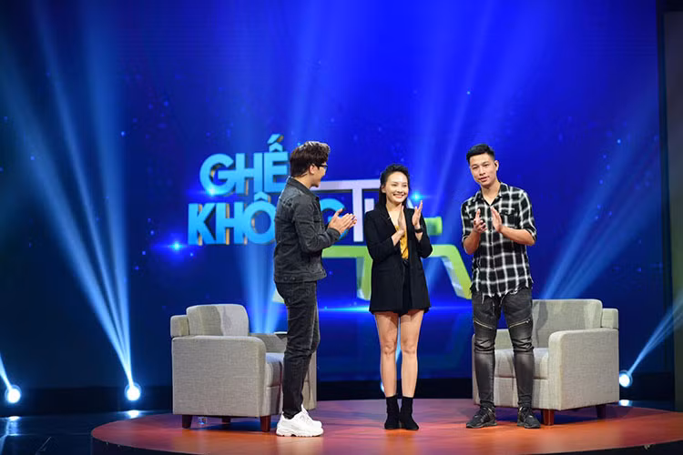 Cô tham gia nhiều gameshow, đóng quảng cáo, làm đại diện thương hiệu.
