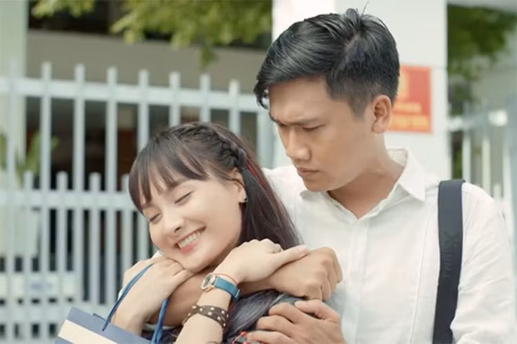 Không ít khán giả nhận xét, Bảo Thanh trong "Ngày ấy mình đã yêu" vẫn chưa vượt qua cái bóng quá lớn của cô trong "Sống chung với mẹ chồng". Ảnh: VTV