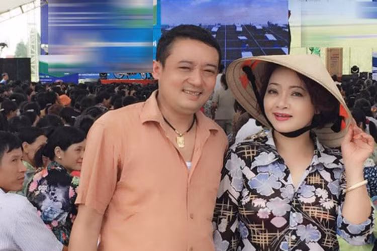 Đầu năm 2018, Chiến Thắng chia sẻ, anh có thu nhập 60 triệu/ngày nếu mỗi ngày diễn 2 show. Ảnh: Dân Việt