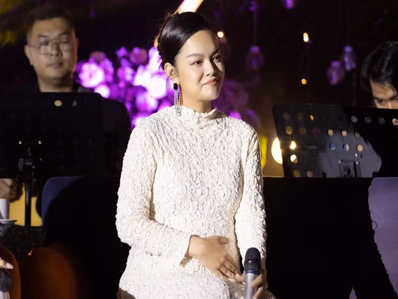 Thông tin Phạm Quỳnh Anh mang bầu lần 3 được người trong cuộc xác nhận cách đây không lâu. Ảnh: FBNV