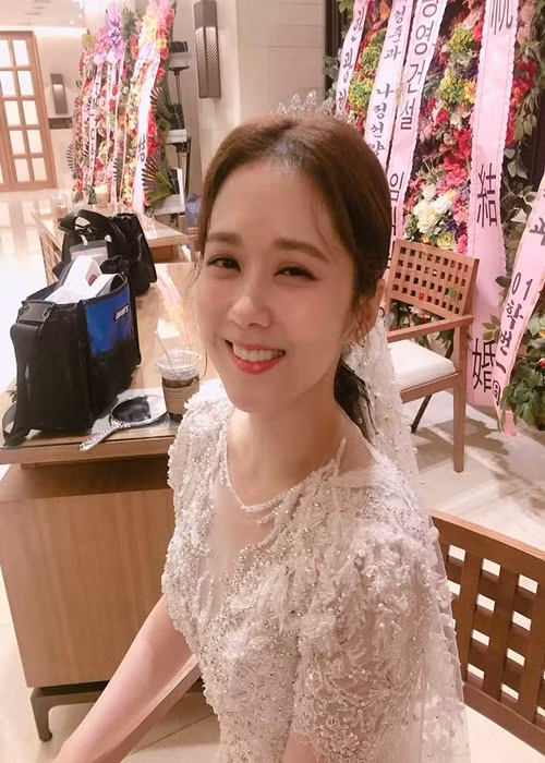 Jang Nara không ít lần mặc váy cô dâu trên màn ảnh. Ảnh: Instagram