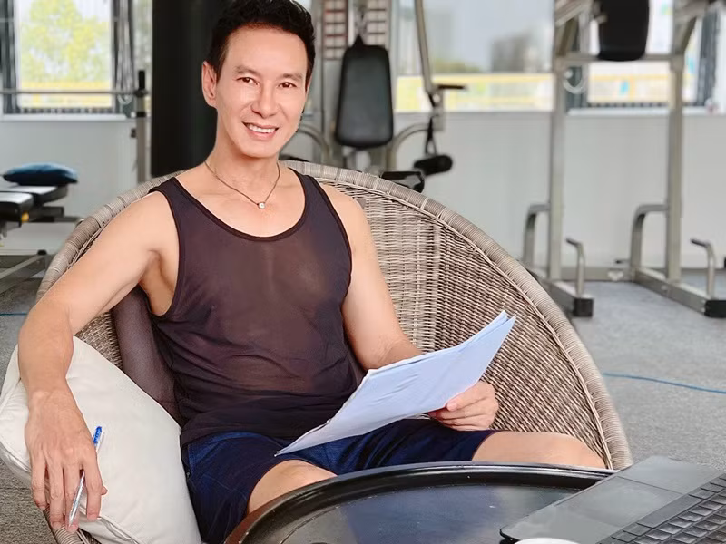 Gần một năm nay, Lý Hải dành nhiều tâm huyết cho " Lật mặt" phần 6. Hiện tại, kịch bản phim đã qua chỉnh sửa ít nhất 12 lần. Ảnh: FBNV