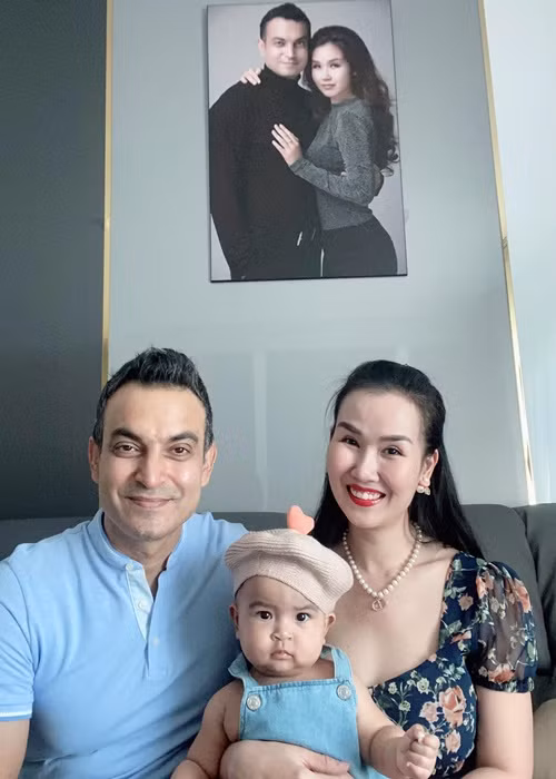 Nữ ca sĩ từng tự mình chống chọi với những thay đổi trong tâm lý sau sinh của một mẹ bỉm sữa.