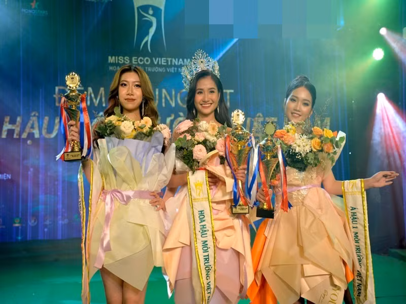 Á hậu 1 thuộc về Hoàng Thị Hải Yến. Nguyễn Vũ Đan Quỳnh giành danh hiệu á hậu 2. Lê Thị Phương Thùy và Trần Phương Nhi lọt top 5. Ảnh: PLO