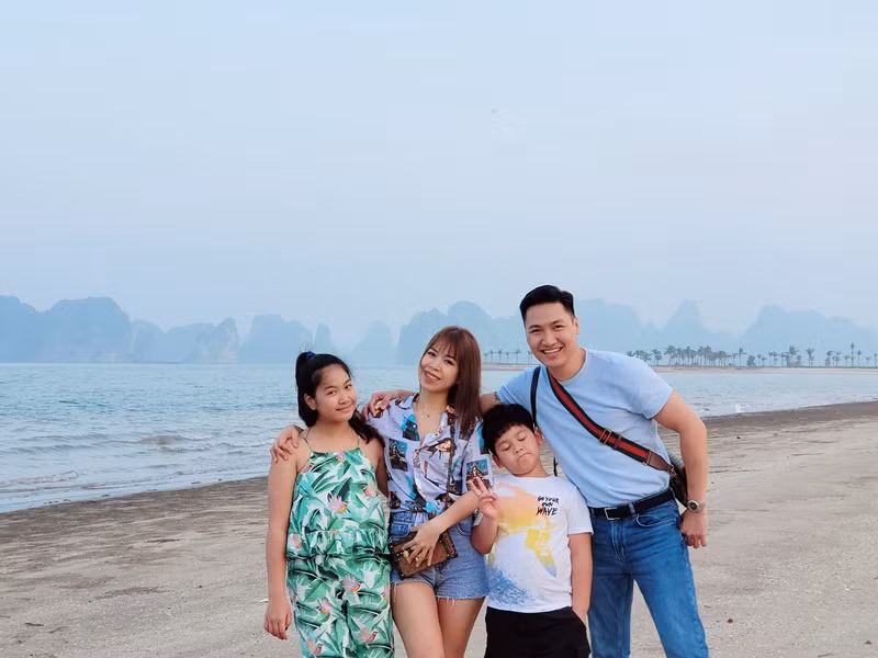 Mạnh Trường hiện tại là một trong những nghệ sĩ có tổ ấm viên mãn nhất nhì Vbiz.