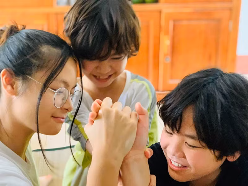 Còn con gái của Phan Anh đã lớn, lại giống bố, nhất là cái tôi cá nhân cao thành ra hai bố con khó nói chuyện với nhau.