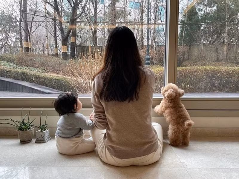 Choi Ji Woo hiện tại có một cô con gái. Ảnh: Instagram