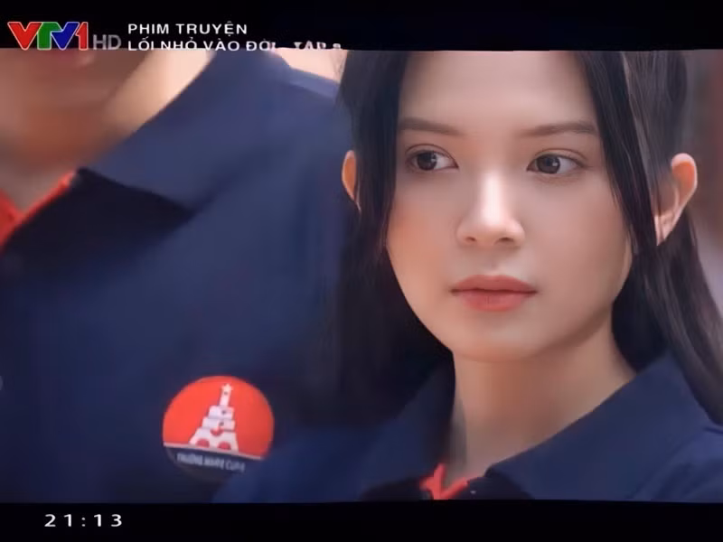 Nữ diễn viên cao 1m53 đóng “Lối nhỏ vào đời” gợi cảm thế nào? Nu dien vien cao 1m53 dong “Loi nho vao doi” goi cam the nao?