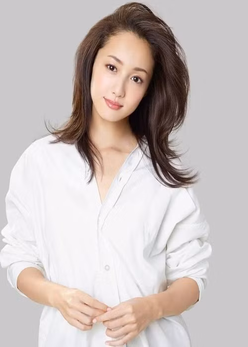 Trong phiên tòa diễn ra ngày 31/1/2020 tại Tòa án quận Tokyo, Erika thừa nhận mọi cáo buộc buôn bán ma túy. Theo các cáo buộc chống lại cô, nữ diễn viên bị buộc tội sở hữu khoảng 0,198 gram ma túy tổng hợp, còn được gọi là thuốc lắc. Các công tố viên đã đề nghị mức án 18 tháng tù giam cho Erika. Ảnh: Vietnamnet