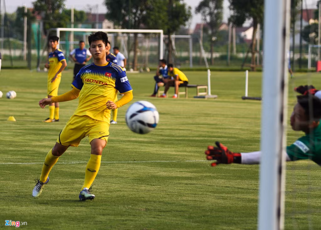 Tiền đạo U22 Việt Nam dứt điểm "dở", thầy Park "điên đầu" - Hình 3 Tien dao U22 Viet Nam dut diem