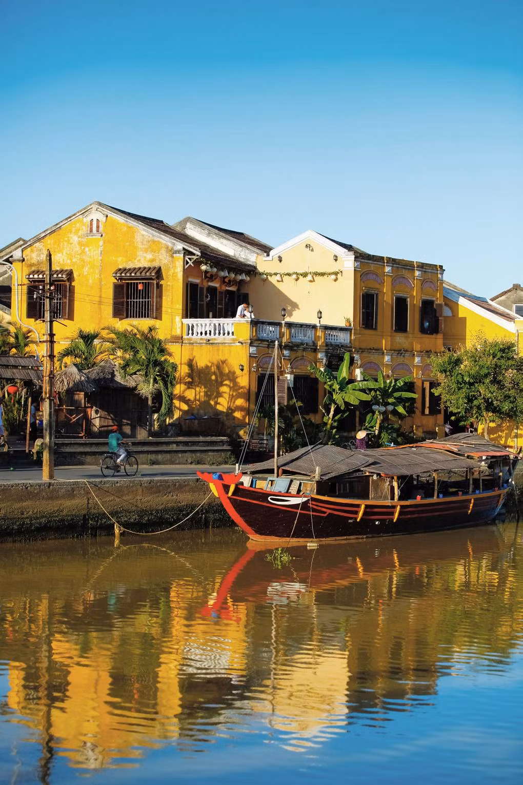 Năm 2019, độc giả của tạp chí du lịch Condé Nast Traveller bình chọn 10 quốc gia được du khách yêu thích nhất thế giới. Việt Nam cũng có tên trong danh sách này. Condé Nast Traveller gợi ý mùa thu là thời điểm đẹp nhất để thăm quan, khám phá vẻ đẹp của Việt Nam.