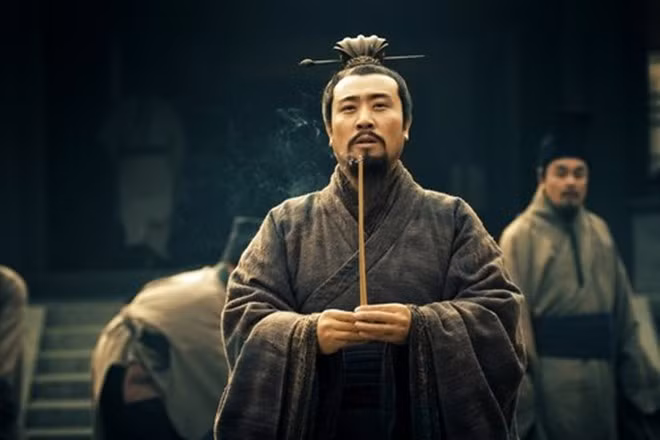 Chính vì vậy, đảm bảo an toàn tính mạng cho Lưu Bị là một trong những mục tiêu được ưu tiên hàng đầu.