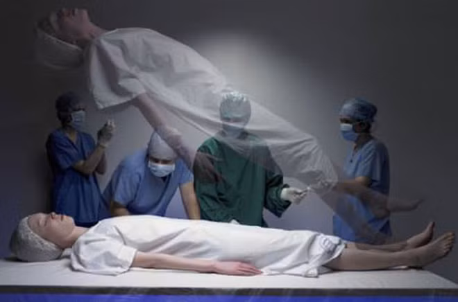 Để thực hiện thí nghiệm kỳ lạ trên, Tiến sĩ MacDougall chọn 6 bệnh nhân sắp qua đời.