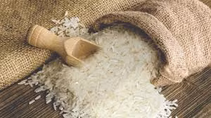 Sở dĩ người xưa đặt một số loại ngũ cốc như gạo hay đồ trang sức như ngọc vào miệng người chết là vì một số lý do.