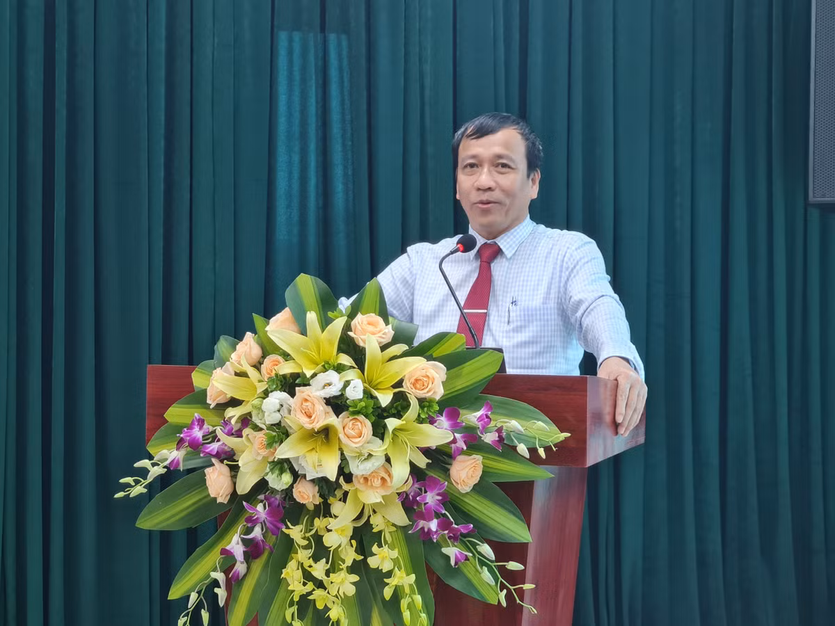 Hội nghị chuyên đề học tập và làm theo tư tưởng, đạo đức, phong cách Hồ Chí Minh - Hình 4 Hoi nghi chuyen de hoc tap va lam theo tu tuong, dao duc, phong cach Ho Chi Minh-Hinh-4