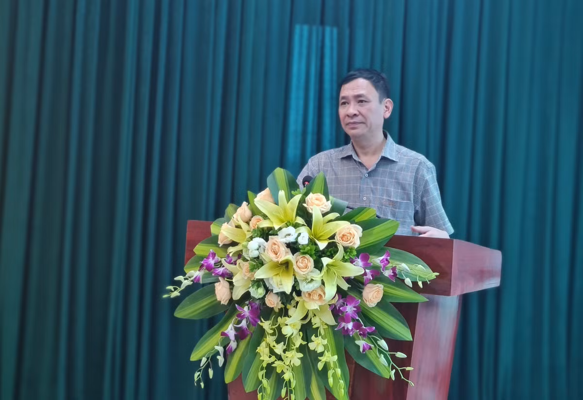 Hội nghị chuyên đề học tập và làm theo tư tưởng, đạo đức, phong cách Hồ Chí Minh - Hình 2 Hoi nghi chuyen de hoc tap va lam theo tu tuong, dao duc, phong cach Ho Chi Minh-Hinh-2
