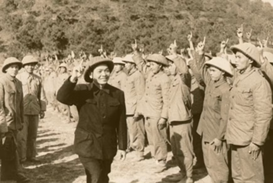 Nhan duyen duoc tiep can Dai tuong Vo Nguyen Giap: Linh cam cua Nguoi Thay vi dai-Hinh-4