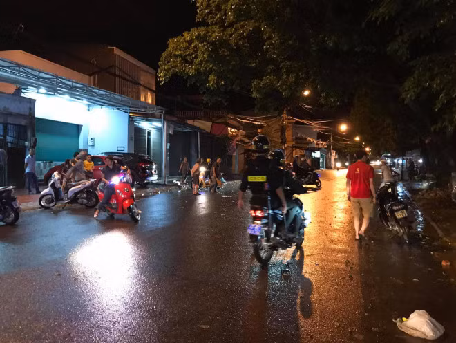 Kinh hoang so dao, kiem hon 50 thanh nien chuan bi de chem nhau