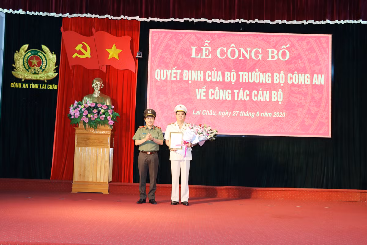  Đại tá Nguyễn Viết Giang, tân Giám đốc Công an Lai Châu: Trước khi được bổ nhiệm, đại tá Giang là Phó Giám đốc Công an tỉnh Hà Giang. Trước nữa ông giữ chức Trưởng phòng Bảo vệ Chính trị (Công an tỉnh Hà Giang).