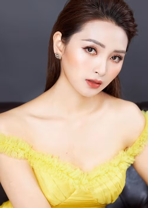 Mù Tạt tên thật là Huyền Trang, sinh năm 1993. Ảnh: FBNV