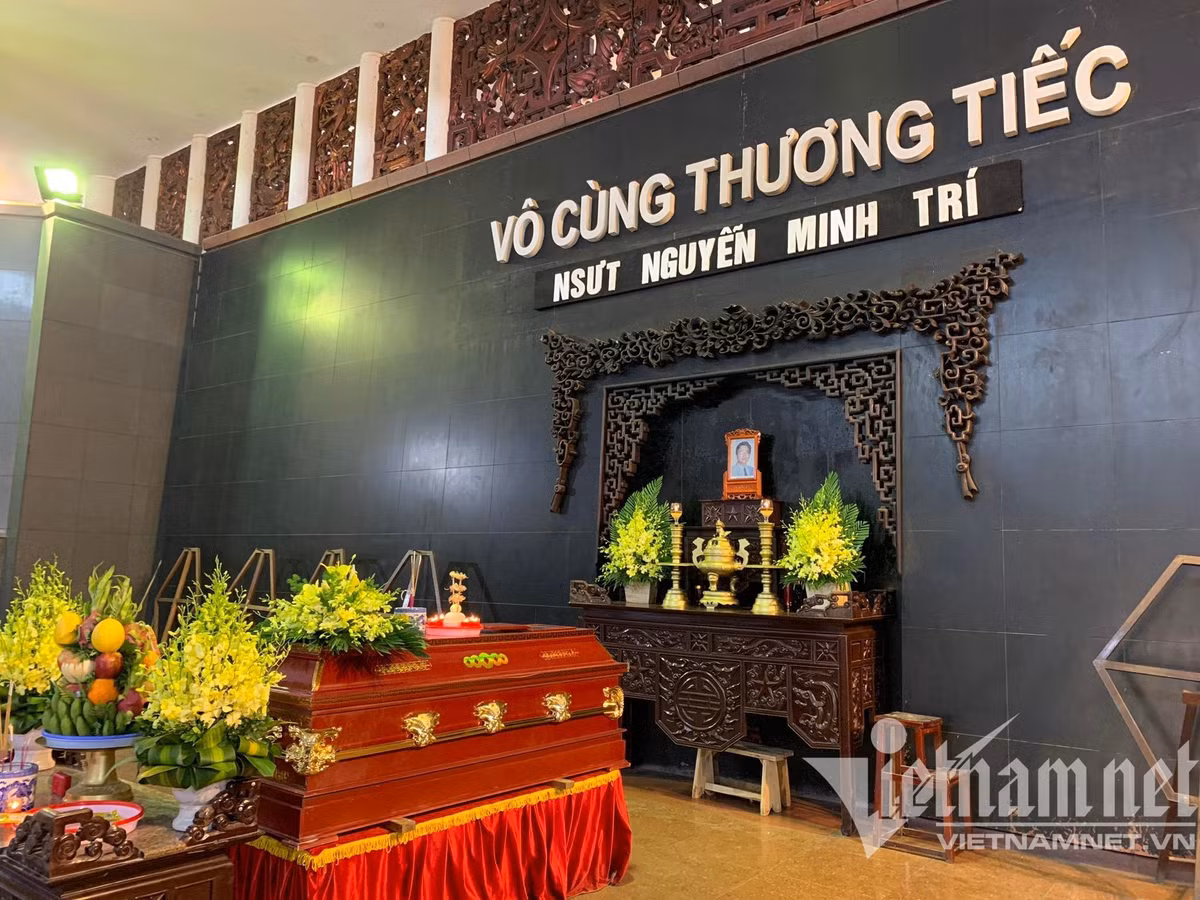 NSƯT Minh Trí là giọng đọc huyền thoại của VTV. Sự xuất hiện của ông đã làm cho bản tin Thời sự gần gũi hơn với khán giả truyền hình và khiến cho bộ phim Tây Du Ký (1986) trở thành bộ phim "để đời" trong ký ức của nhiều người. Năm 1993, ông là một trong 2 phát thanh viên được phong danh hiệu NSƯT đầu tiên về lĩnh vực Phát thanh - Truyền hình.