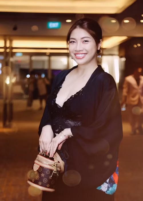 Cách đây không lâu, Pha Lê xác nhận chia tay doanh nhân người Hàn Quốc Emmanuel Shin sau 2 năm đăng ký kết hôn.