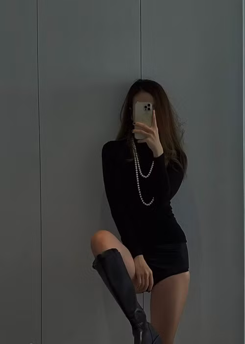 Yến Nhi nóng bỏng không kém cạnh Kim Cương.