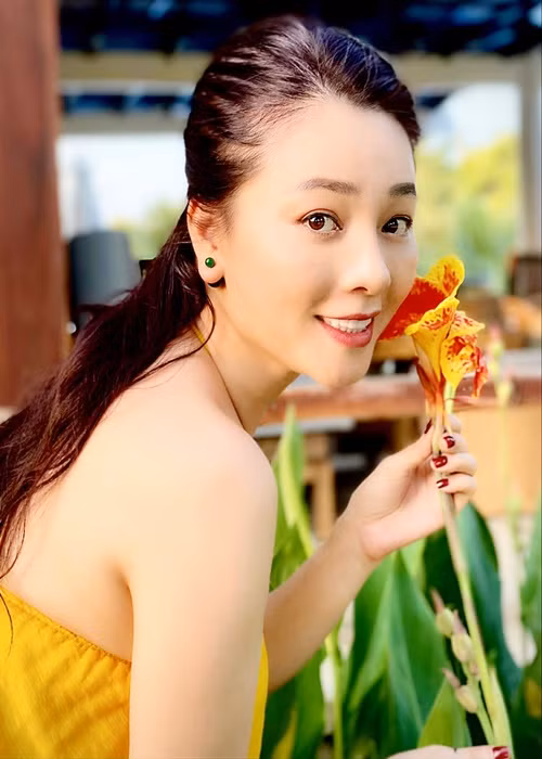 Hoàng Thị Yến từng đại diện Việt Nam tham gia cuộc thi Hoa hậu Quý bà Thế giới năm 2009 và đoạt danh hiệu á hậu 2. Ảnh: FBNV