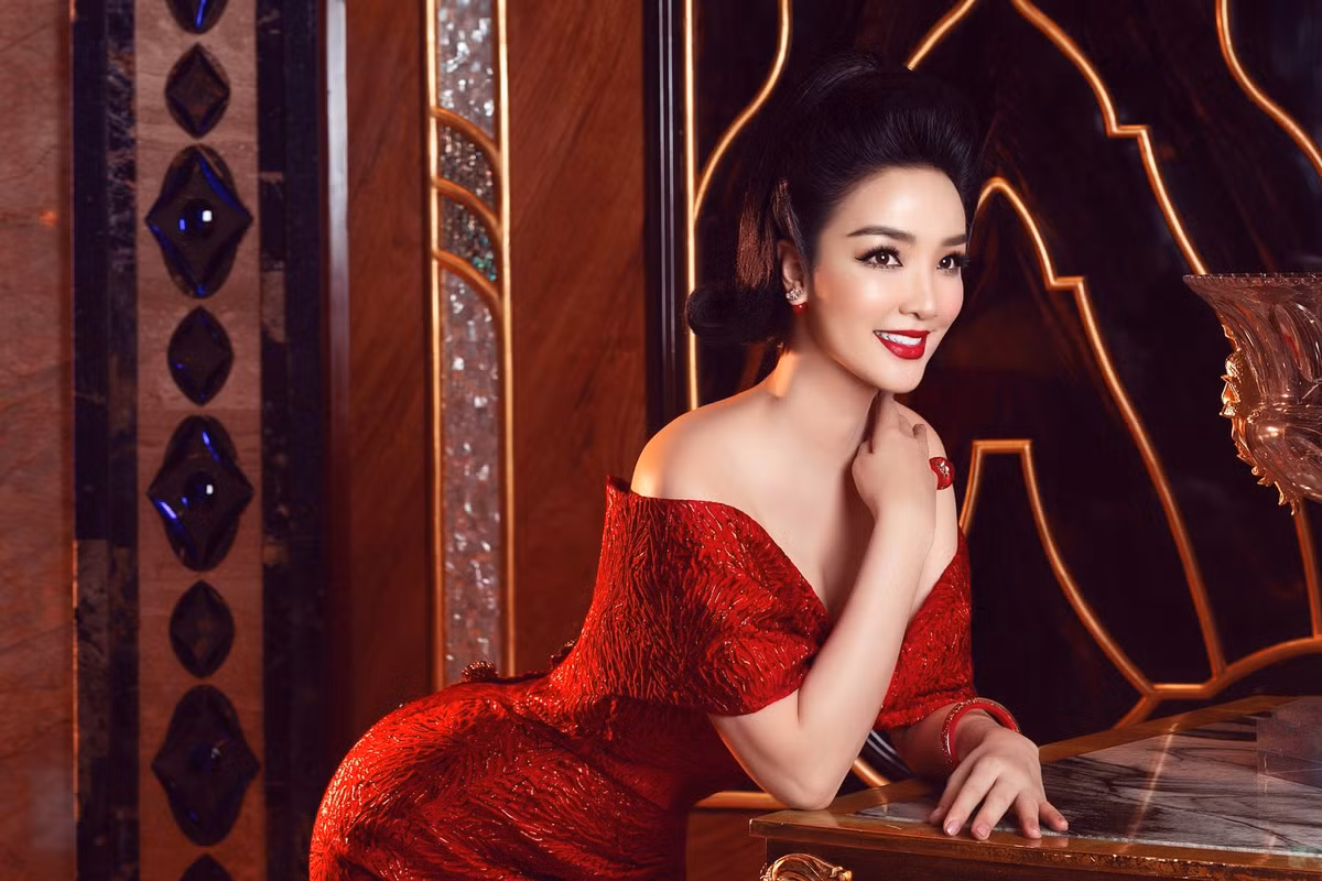 Giai nhân một thời gắn bó với ông chủ Tân Hoàng Minh - Đỗ Anh Dũng có cuộc sống sang chảnh, nhiều người ngưỡng mộ.