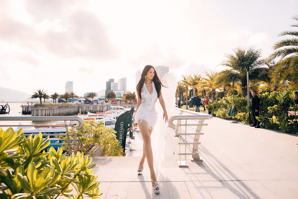 Hình ảnh Bảo Ngọc khoe vóc dáng nuột nà tại cuộc thi Miss World Vietnam năm nay.