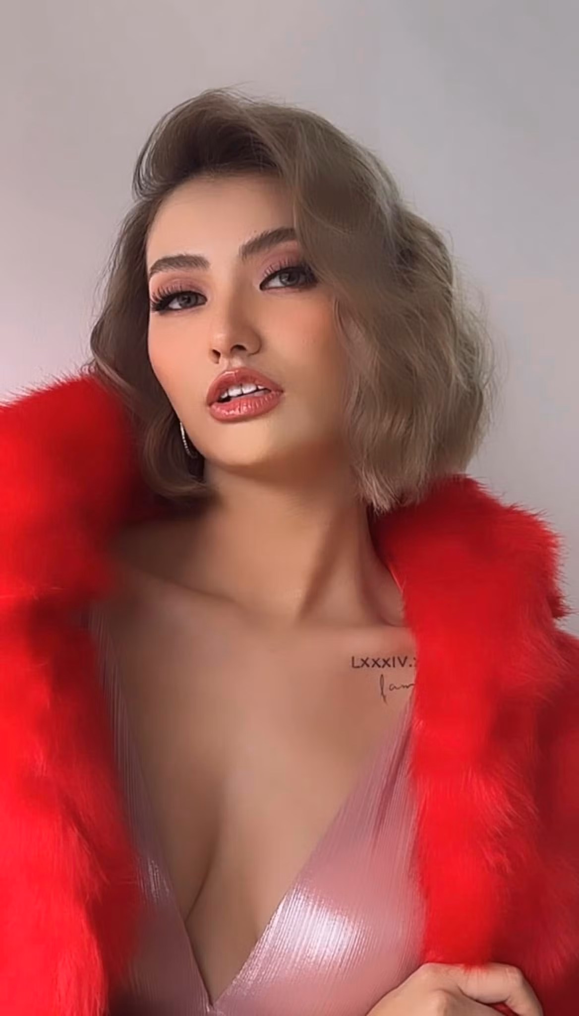 Sau sinh, vong 1 “teo top” the nao ma Hong Que muon dai tu?