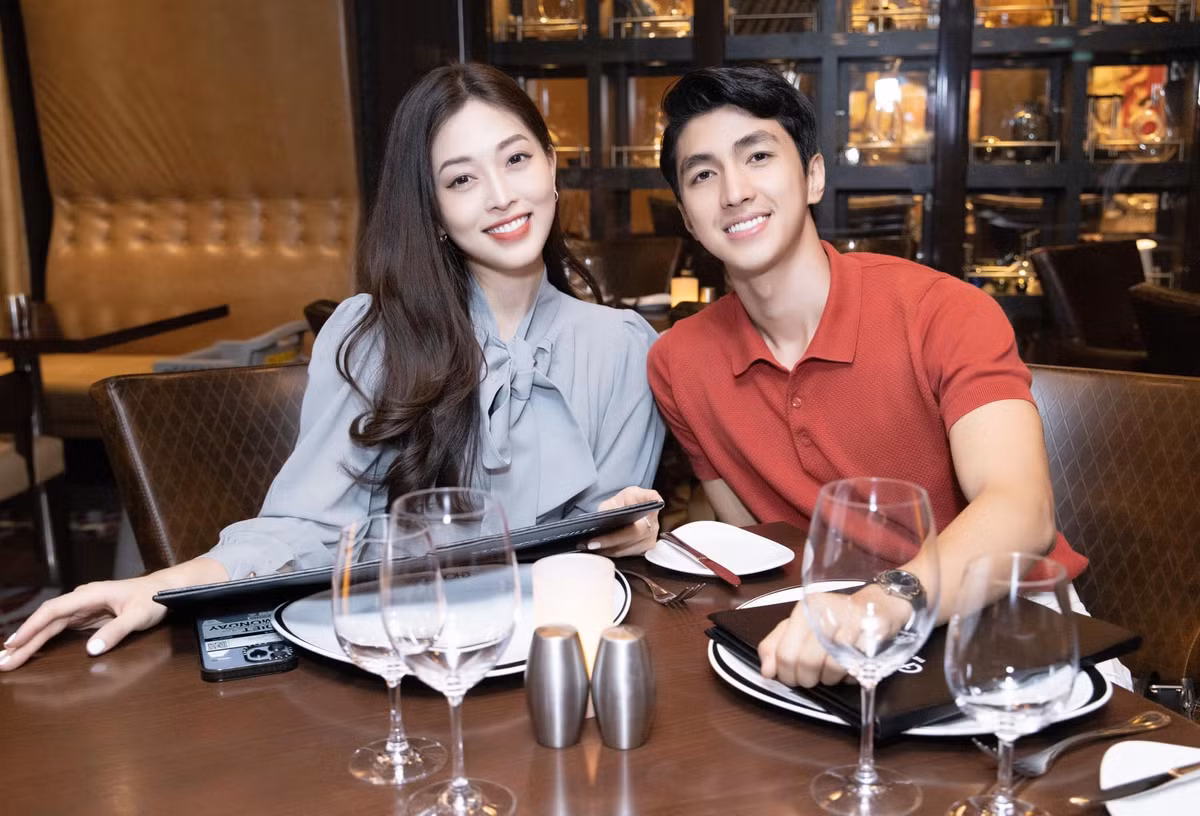 Được biết, Bình An và Phương Nga đã hoàn thành thủ tục đăng ký kết hôn từ đầu tháng 9.