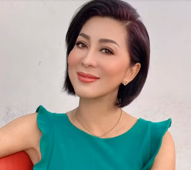 Dù đã bước sang tuổi 57, MC Kỳ Duyên vẫn giữ được vóc dáng thon gọn cùng gương mặt tươi tắn, xinh đẹp.